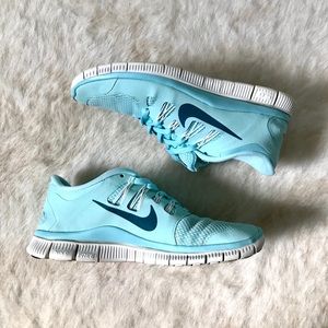 **RARE** Tiffany Blue Nike Free Run 5.0 Size W 7.5